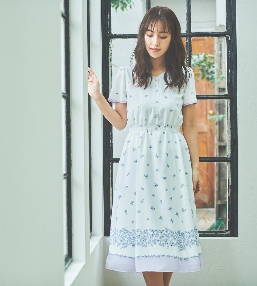 裾フラワー切り替えワンピース ワンピース ドレス Debut De Fiore デビュードフィオレ Laisse Passe レッセ パッセ 公式オンラインストア 裾フラワー切り替えワンピース ワンピース ドレス Debut De Fiore デビュードフィオレ Laisse Passe レッセ パッセ 公式オンラインストア